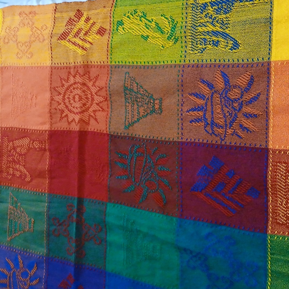 Colorblock Aztec Throw/ Tablecloth - Picture 4 of 12